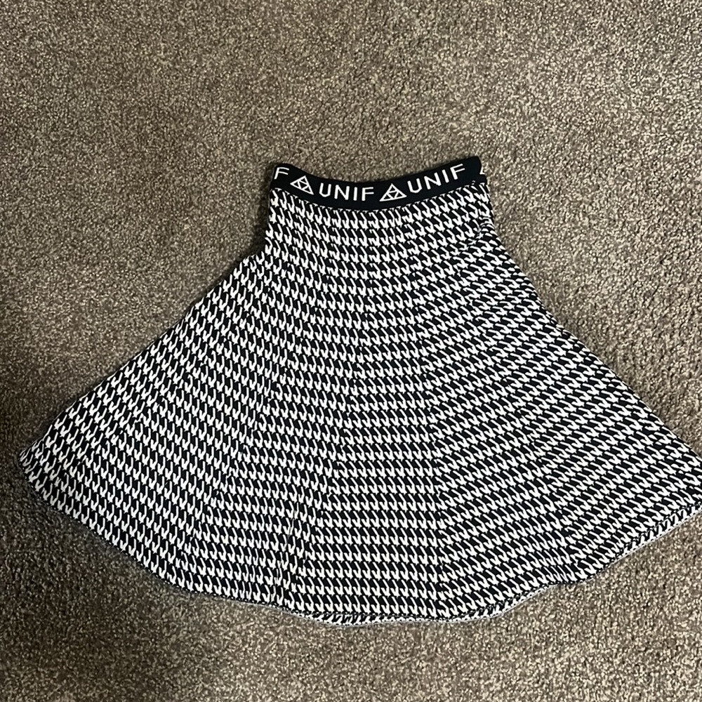 Unif 2pc. Houndstooth Set - image 2
